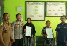 Bhabinkamtibmas Polsek Toili Selesaikan Penganiayaan lewat Mediasi