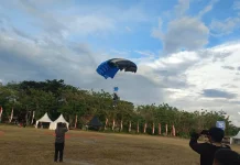 Meriahkan HUT Sulteng, 28 Atlet Terjun Payung Siap Hibur Masyarakat