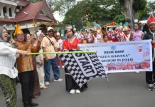 Pemkot Palu Gelar Karnaval Budaya Meriahkan Hari Pendidikan Nasional