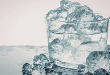 Minum Air Es Tetap Aman jika Tidak Berlebihan