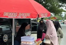 Harga Bahan Baku Melejit, Dinara Donuts Palu Jaga Kualitas tanpa Bebani Pelanggan