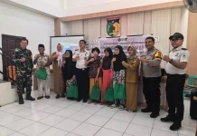 Bapas Palu Perkuat Kepedulian Sosial melalui Program Berbagi di Kelurahan Binaan