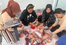 LPKA Palu Sembelih Sapi Kurban Bantuan Wali Kota Palu