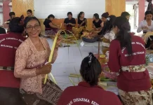 Mahasiswa STAH Sulteng  Gelar Ujian Praktik Pembuatan Upakara