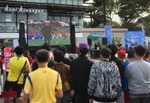 Masyarakat Meriahkan Nobar Bola Gembira Piala Dunia 2026 di Palu