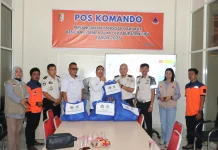 Wujud Solidaritas, Kanwil Imigrasi Sulteng Berikan Bantuan ke Sigi
