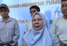 Wagub Sulteng Tekankan Peran Ayah dan Pemberdayaan Lansia