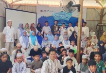 Peringati Hari Raya Anak Yatim, Kemenag Parigi Moutong Salurkan Bantuan Sosial