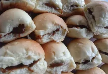 Roti Isi Selai Gula Merah Tawarkan Rasa Legit dalam Balutan Tekstur Lembut