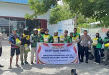 Ditbinmas Polda Sulteng Bagikan Beras dan Sembako kepada Masyarakat