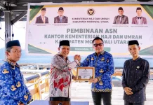 Bupati Morowai Utara Terima Penghargaan Dari Menteri Haji dan Umrah RI