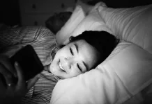 Begadang ternyata Bukan Sekadar Kurang Tidur, ini Dampaknya bagi Kesehatan Mental