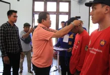 Wabup Parigi Moutong Kukuhkan 23 Relawan Pemadam Kebakaran
