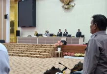 Wagub Reny Paparkan Proyeksi Pendapatan Daerah Rapat Paripurna DPRD Sulteng