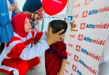 Alfamidi Palu Edukasi Keluarga Balita tentang Imunisasi