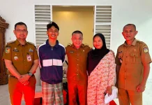 Wali Kota Palu Berikan Bantuan Kepada Dua Korban Konflik Nunu-Anoa
