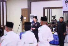 Bupati Poso Kukuhkan 56 Anggota Paskibraka HUT ke-81 RI