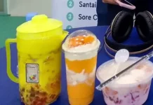 Sensasi Es Teler Teko Dua Liter di Palu