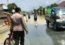 Sungai Meluap, Jalan Trans Sulawesi di Sendana Parimo Terendam