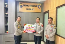 Solidaritas Bencana, Polda Sulteng Salurkan Bantuan ke NTT