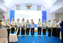 Selvi Gibran Kunker ke Palu, Tinjau UMKM dan Serahkan Bansos