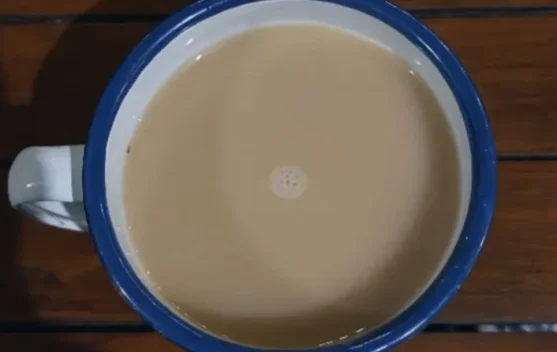 Benarkah Susu Hangat Bantu Tidur Nyenyak ?