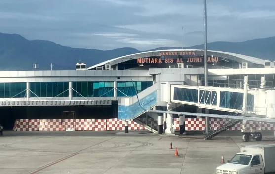 Jejak Perjalanan yang Tak Pernah Henti di Bandara Mutiara Sis Al-Jufri