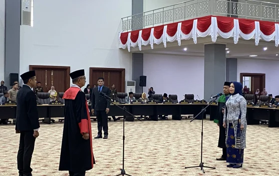 Arnila Resmi Dilantik Jadi Wakil Ketua DPRD Sulteng