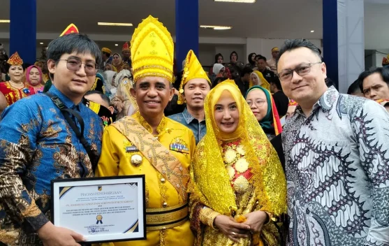 Taat Bayar Pajak, BTIIG Raih Penghargaan Gubernur di HUT ke-62 Sulteng