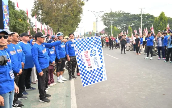 Ribuan Warga Meriahkan Fun Walk Sulteng Nambaso