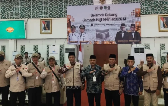 Penyerahan Jemaah Haji Sulteng Tandai Awal Pemberangkatan ke Tanah Suci