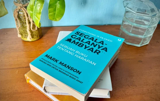 Segala-galanya Ambyar, Buku yang Membahas Harapan di Tengah Kekacauan Hidup