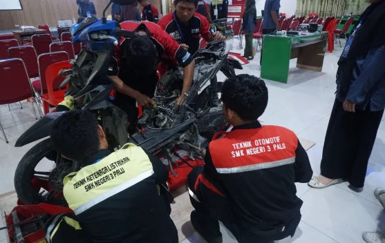 Program TJSL PLN Berdampak Nyata di SMK Negeri 3 Palu