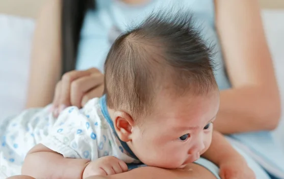 Tummy Time Rutin Dukung Tumbuh Kembang Bayi