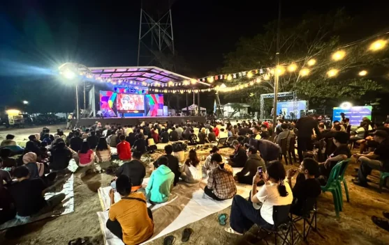 Warga Palu Antusias Nobar Laga Argentina vs Mesir di Halaman TVRI Sulteng