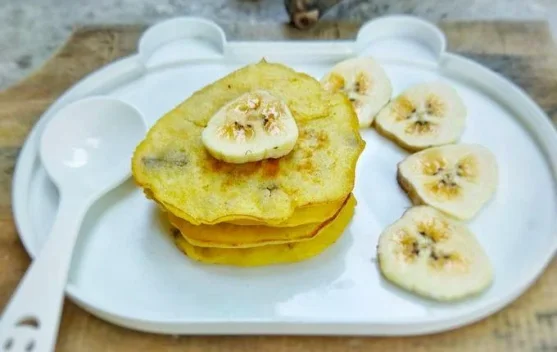 Pancake Pisang MPASI, Menu Bergizi yang Disukai Bayi