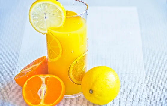 Cuaca Panas? Coba Bikin Jus Segar Sendiri