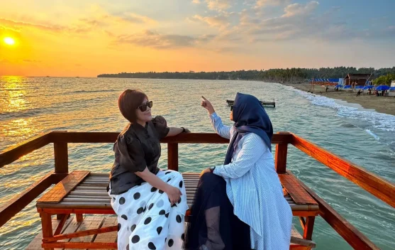 Pesona Jembatan Wisata Baru Towale Pikat Pengunjung