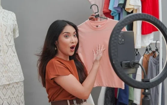 Live Shopping Ubah Pola Belanja Online