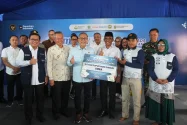 Gubernur dan Menko Pangan Salurkan Bantuan Pupuk untuk Petani Sigi