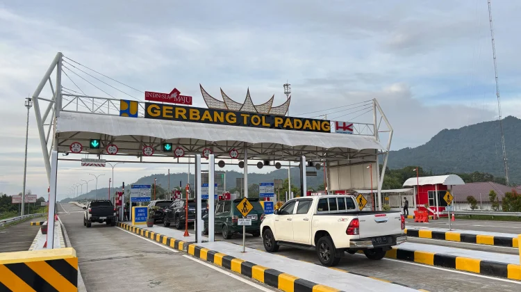 Kendaraan di Ruas Tol Sumatra Meningkat 31,80 Persen saat Libur Imlek