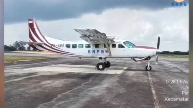 Satu Unit Pesawat Cessna OMC Tiba di Riau Bantu Penanganan Karhutla