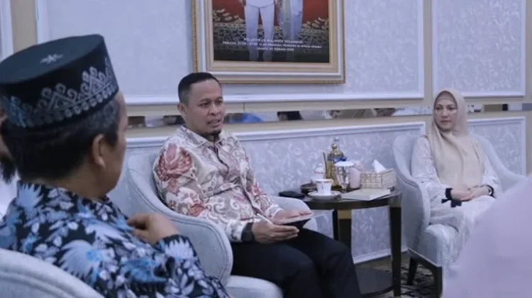 Wali Kota Pekanbaru Pastikan Pengaspalan Jalan Dilanjutkan