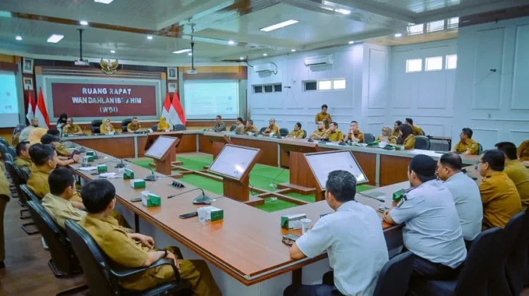 Sekda Kota Dumai Tegaskan Penguatan Pengawasan Reklame
