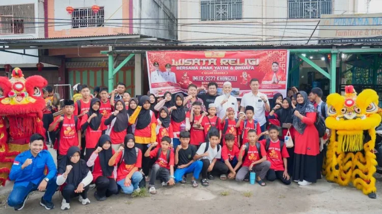 Wali Kota Dumai Lepas Rombongan Wisata Religi