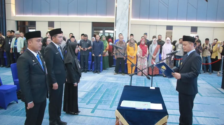Wako Pekanbaru Lantik 21 Pejabat