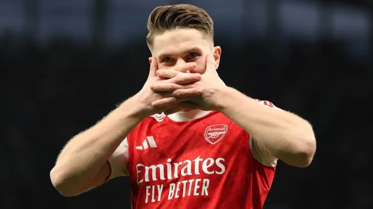 Arsenal Hancurkan Tottenham 4-1 di Derbi London
