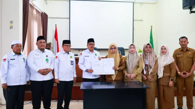 DP3APM Pekanbaru–Kemenag Teken MoU KLA