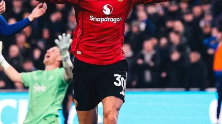 Šeško Siap Starter, Jadi Senjata Rahasia MU Era Carrick