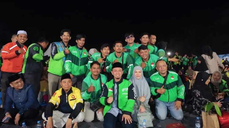Wali Kota Pekanbaru Sahur Bareng Ribuan Ojol